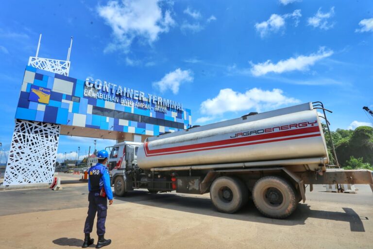 Pembangunan Drainase, Lalu Lintas Pelabuhan Batu Ampar Akan Dialihkan