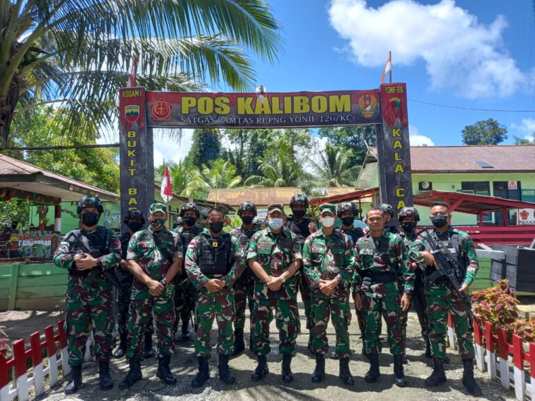 Satgas Yonif 126/KC Mendapat Pembekalan Dari Tim  Asistensi Pusat Teritorial AD
